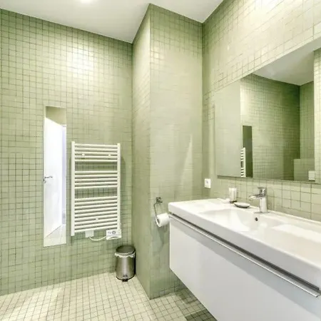 Montmartre Stylish And Bright 3bd With Terrace