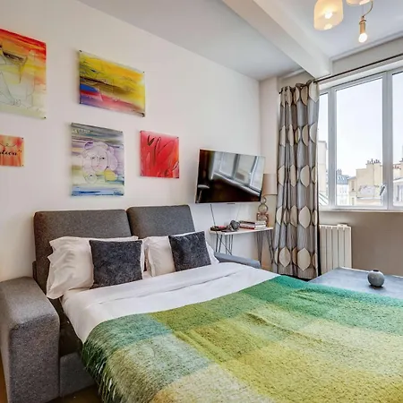Montmartre Stylish And Bright 3bd With Terrace Paris