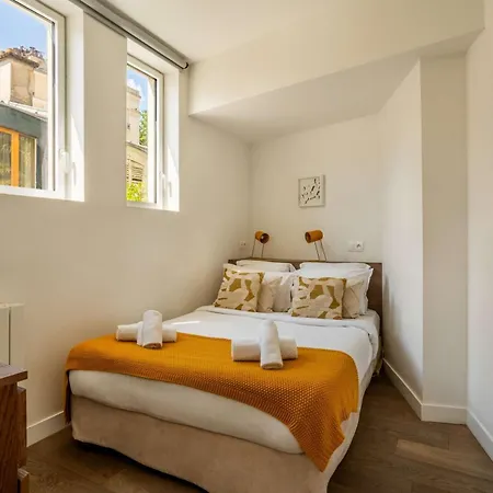 Lejlighed Montmartre Stylish And Bright 3bd With Terrace Paris
