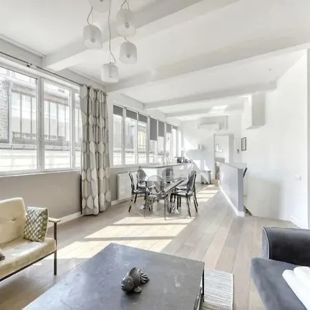 Montmartre Stylish And Bright 3bd With Terrace Parigi