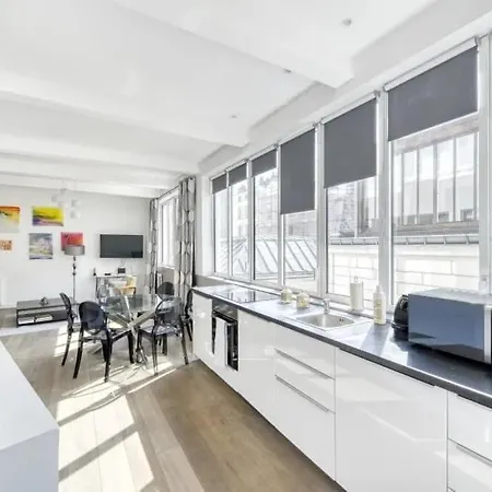 Montmartre Stylish And Bright 3bd With Terrace Paris